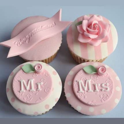 couple cupcakes